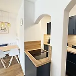 Sa55 - Gemuetlich, Traumhaft, Seeblick, Moderne 38m2 Apartment St. Moritz